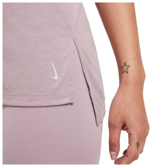 Nike Γυναικεία αμάνικη μπλούζα
